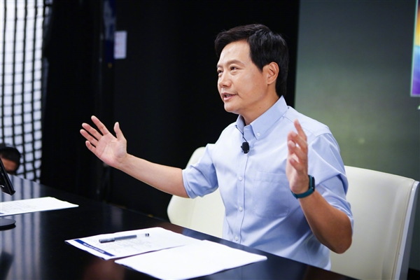 雷军：过去10年智驾进步很快但都是L2 属于人机共驾的阶段